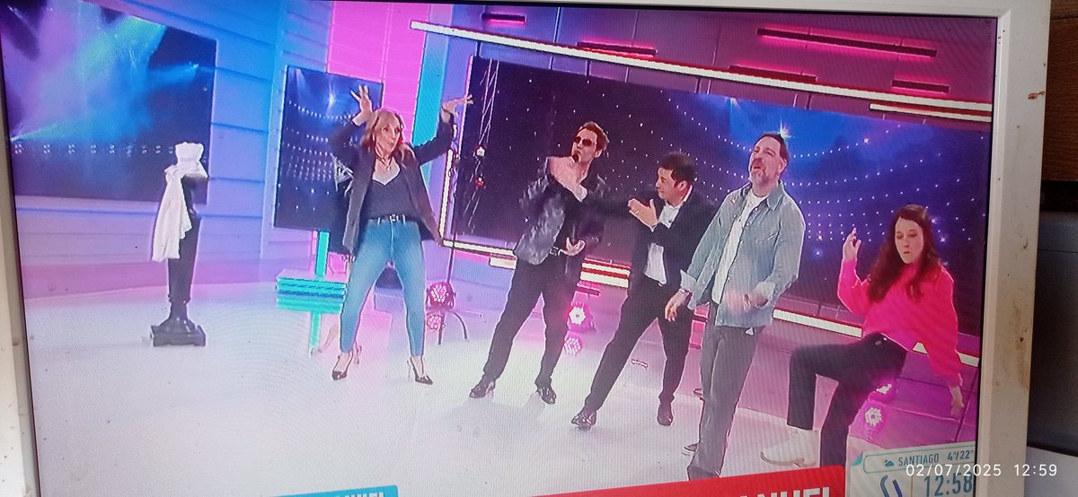 PatricioBordon7's tweet photo. @KarendTV el doble de Emmanuel, es el doble del huevo Fuensalida jajajaja https://t.co/el1CFE0s6g