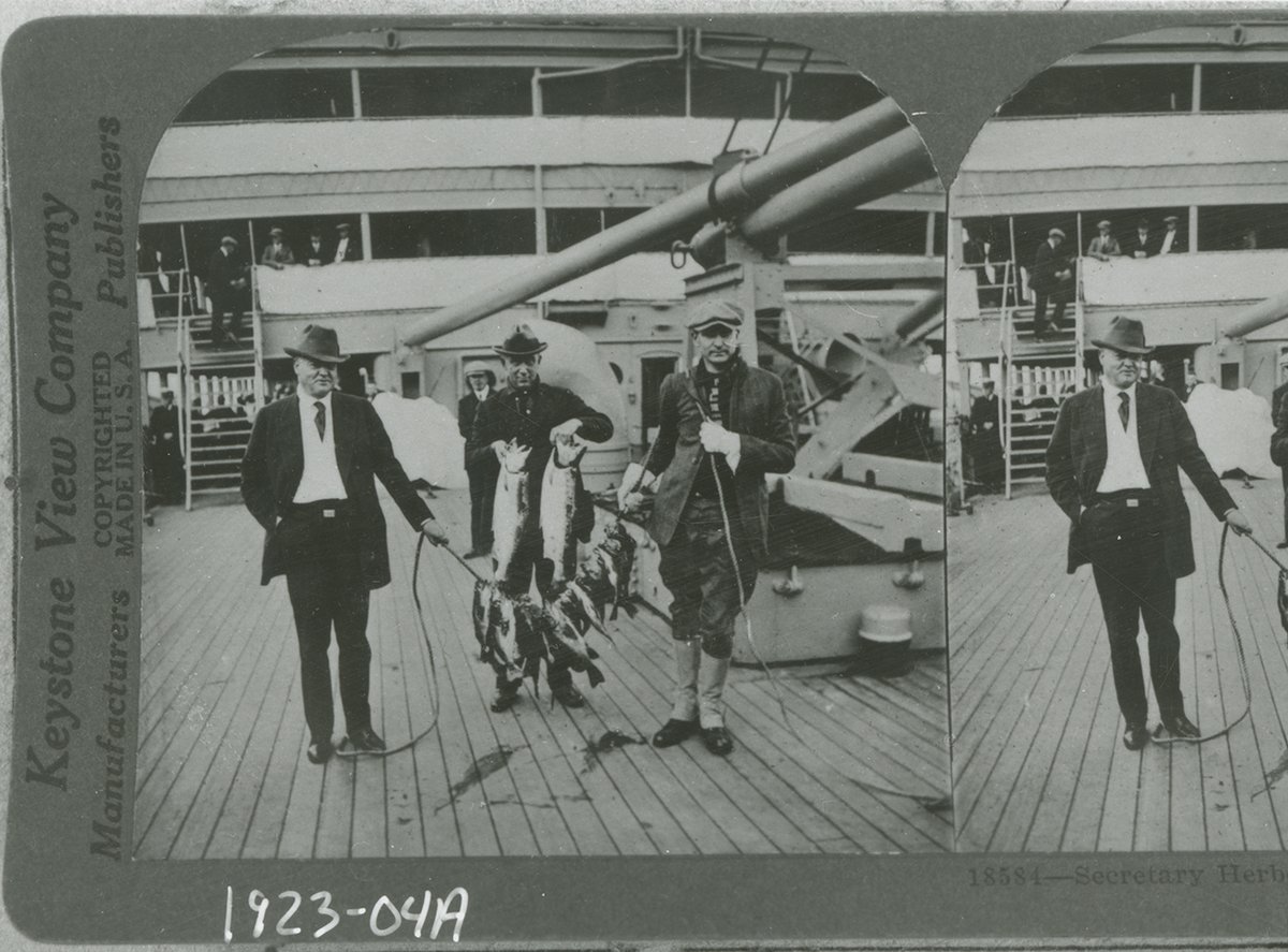HooverPresLib's tweet image. President Harding’s group arrived in Seward early in the morning #OnThisDay July 12, 1923. Harding and others visited the Masonic Lodge. Later, Secretary of Commerce, Herbert Hoover, organized a fishing trip (31-1923-a03 & a04)