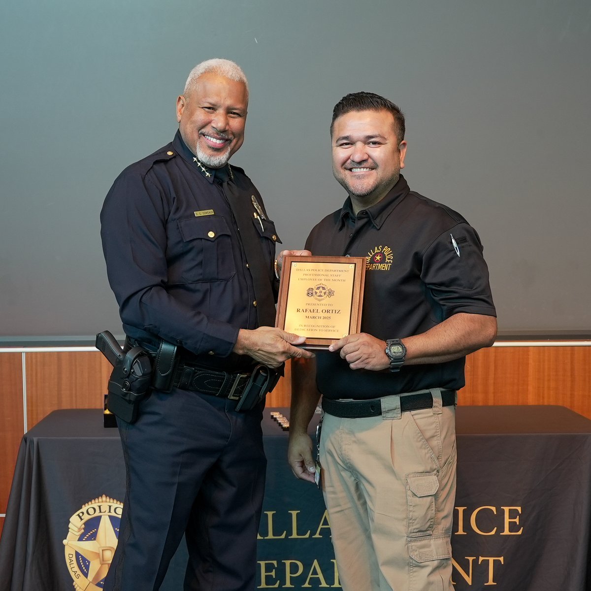 ChiefComeauxDPD's tweet image. I’m a big believer in celebrating your team! This morning I had the pleasure of recognizing some of our sworn officers and professional staff for their hard work and tenure to our Department and great City. Congratulations and thank you all for your selfless service to Dallas!