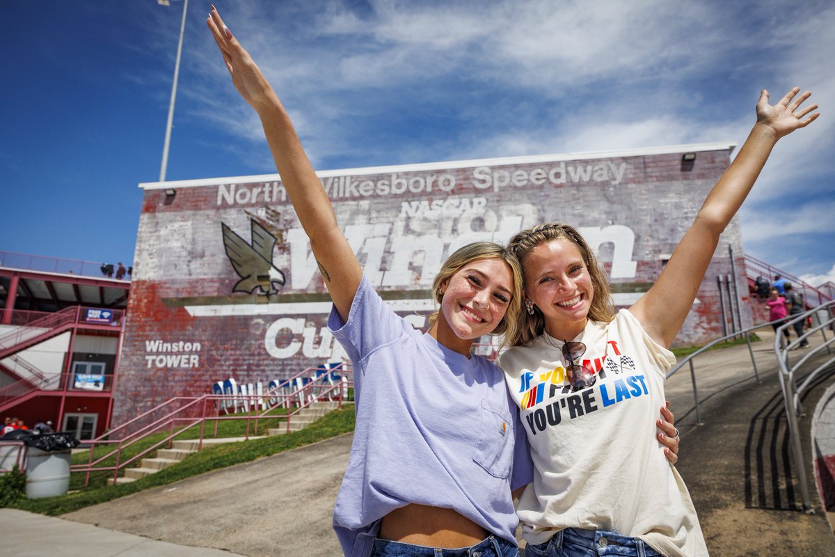 NWBSpeedway's tweet image. Family. Friends. And full-throttle fun. 🔥
Now that’s a North Wilkesboro weekend.
LEARN MORE 📰: bit.ly/NWSTHROTTLE