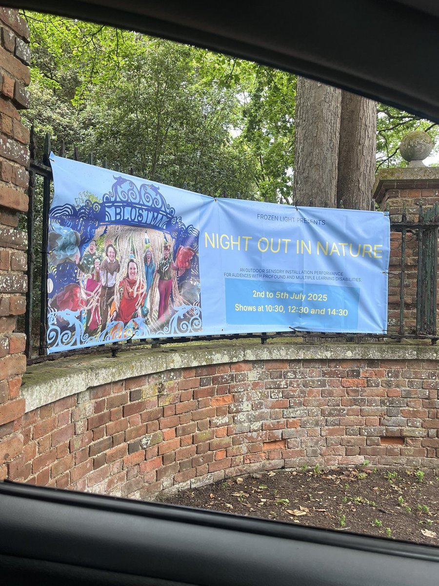frozentheatre's tweet image. A rainy day start to our Blostma season at Night Out In Nature today at Walmer Castle @EnglishHeritage (so much so that at one point we moved the tea garden under a tree ☂️🌳). But we had the most beautiful day welcoming audiences into the project☔️💧🌈🌸