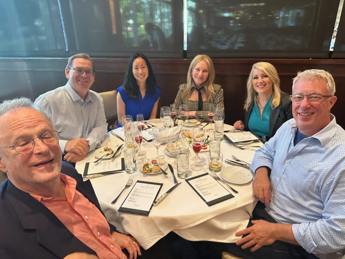 Hero Club tweet media