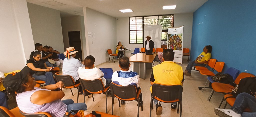 Acompañamos la entrega del Punto de Atención a Víctimas en #Toribío  #Cauca 

Gracias al liderazgo de la MDV, a la personería y Alcaldía su compromiso con los avances en materia de reparación <a href="/UnidadVictimas/">Unidad para las Víctimas</a>
<a href="/AdithRafaelRome/">Adith Rafael Romero</a> <a href="/petrogustavo/">Gustavo Petro</a> <a href="/Jorge_BastidasR/">Jorge Bastidas - Pacto Histórico Cauca</a>