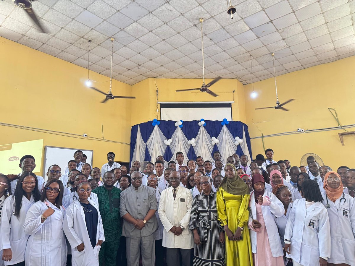 darasimi_x's tweet photo. I was there.🤭🩺

Grateful to God for the beginning of another phase.❤️✨ Next stop, INDUCTION.🤲🏾 https://t.co/YxRAYOenjE