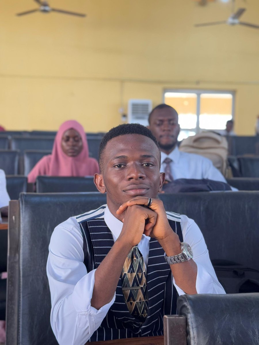 darasimi_x's tweet photo. I was there.🤭🩺

Grateful to God for the beginning of another phase.❤️✨ Next stop, INDUCTION.🤲🏾 https://t.co/YxRAYOenjE