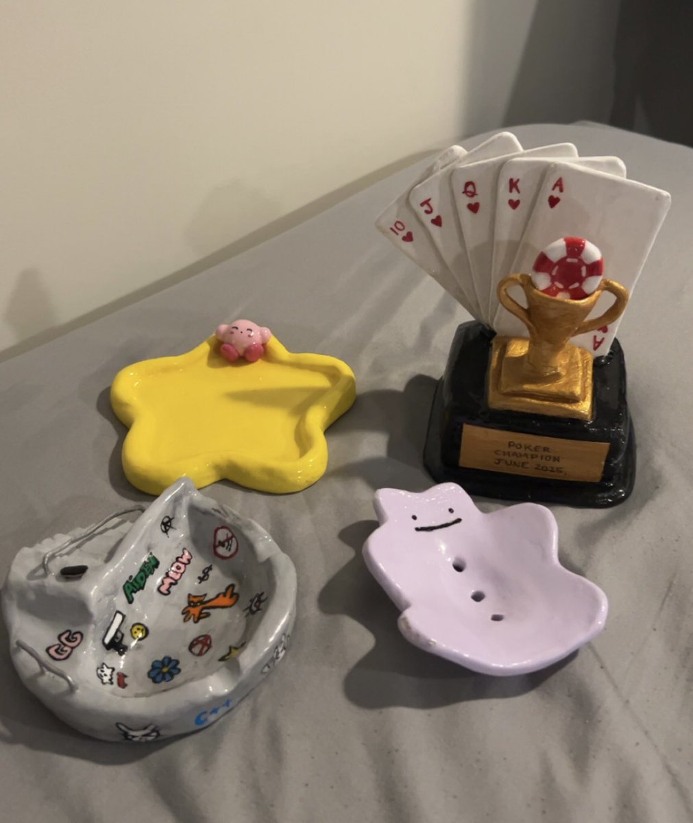 angel 🦈 tweet media