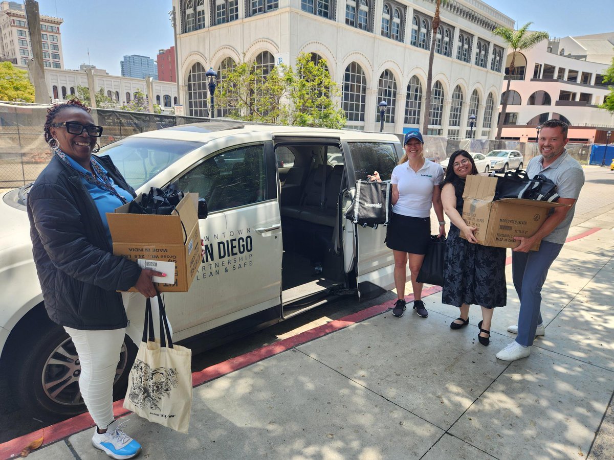 Community impact in action! @Gensler_Design volunteers assembled 250 hygiene kits for the <a href="/SDPartnership/">Downtown San Diego</a>, supporting individuals experiencing homelessness. #careday #carekits #homeaidSD #genslerSD #endhomelessnessSD