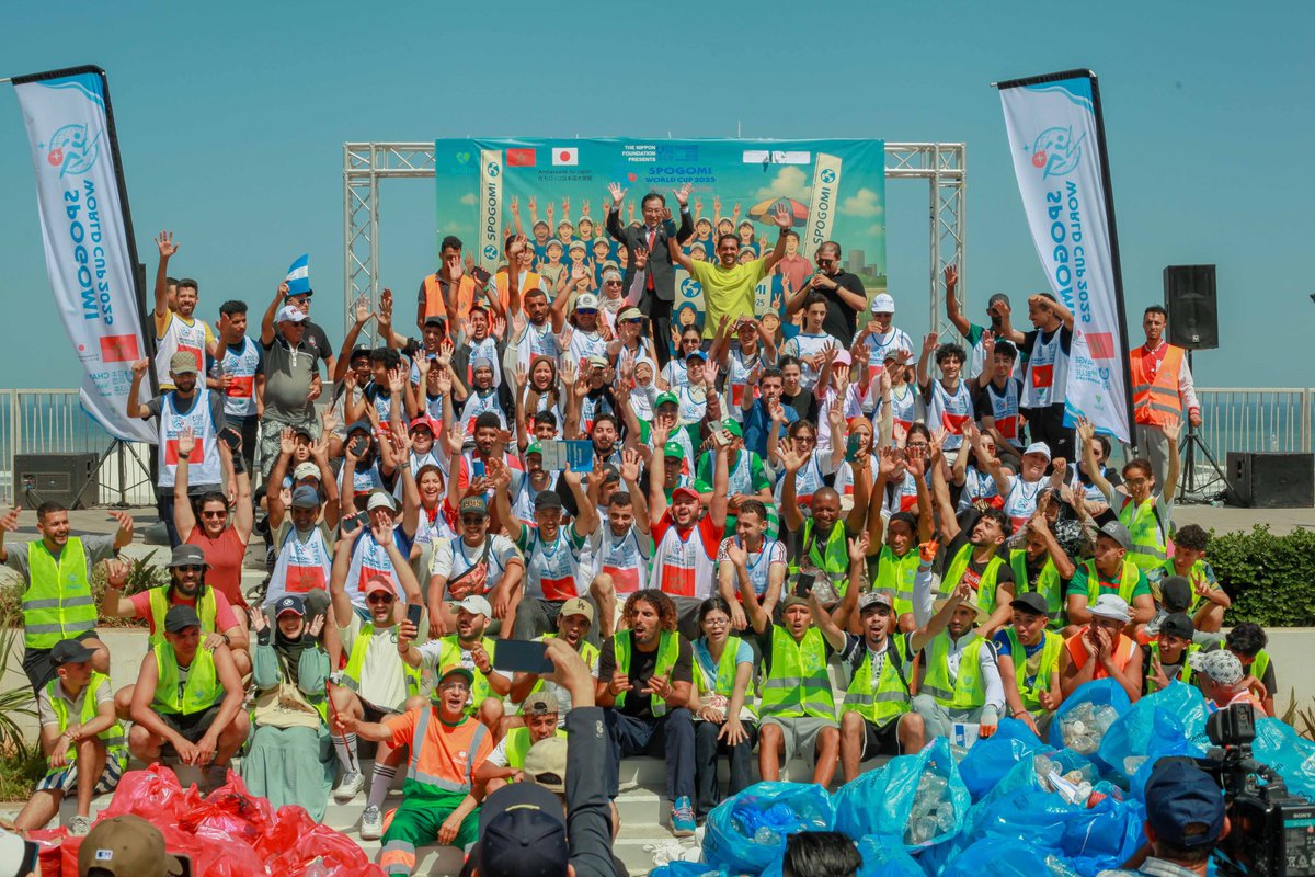 JaponauMaroc's tweet image. Participation de S.E.M. l’Ambassadeur NAKATA aux qualifications du « SPOGOMI WORLD CUP » tenu à Casablanca
ma.emb-japan.go.jp/itpr_ja/11_000…
中田大使によるスポGOMI ワールドカップ2025モロッコ予選表彰式への参加
ma.emb-japan.go.jp/itpr_ja/11_000…