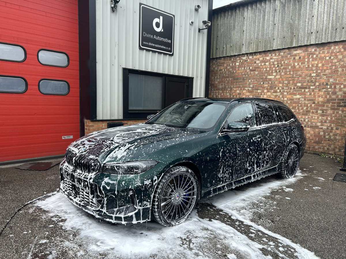 Alpina love today. Didn’t take the wheels off as I don’t have time today and I’m taking it to Topaz, so I’ll do wheels off next week…