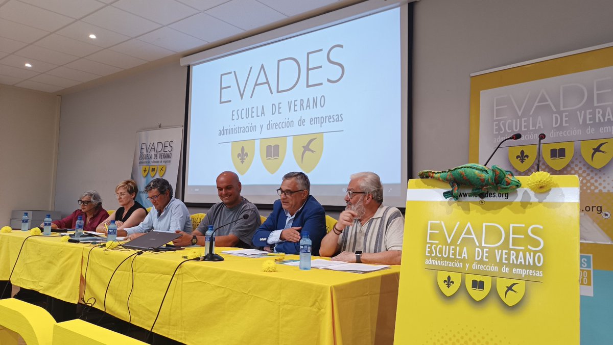 JagTomas's tweet photo. 📢 ¡Comienza #Evades2025!
Arrancamos con mesa redonda sobre #Edadismo: seniors y sociedad.
Evades celebra su 28ª edición apostando por la formación y el talento sin edad.
Gracias a Fida Consultores, Kike Riesgo y todo el equipo.
#Seniors #Formación @economiaplateada  @edadismo https://t.co/5pTrb0S1pB