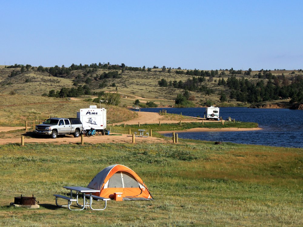 The holiday weekend is almost here! 🏕️ Reminder: check-in is required, and a campsite reservation only covers one vehicle. Any additional vehicles must pay both day use and camping fees upon arrival at the fee booth or self-pay station. Learn more at Reserve.Wyoming.Gov.