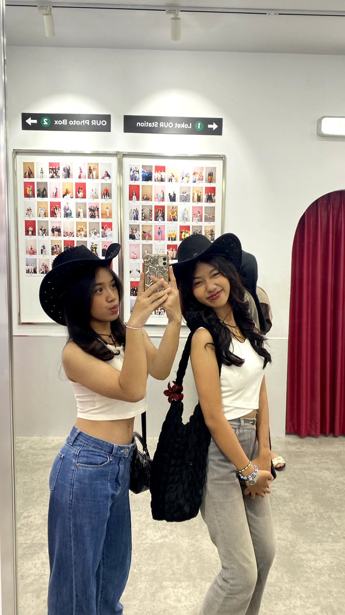 piolinsomnia's tweet photo. 👸🏻👸🏻 https://t.co/r5gsjqYLYe