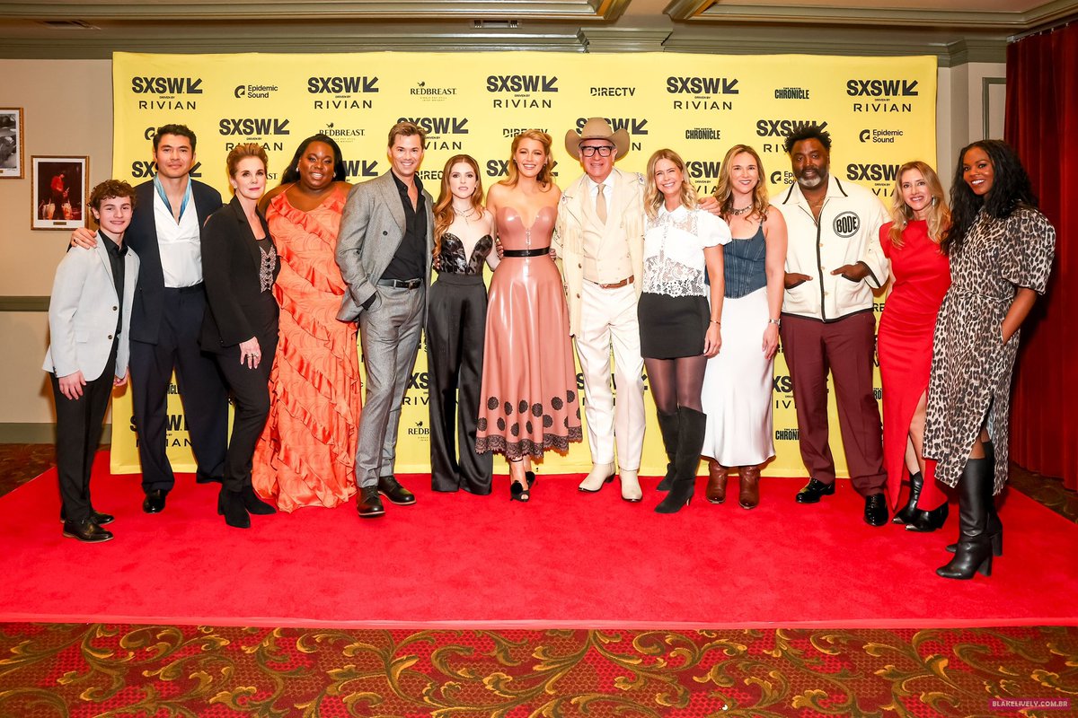isa_bella_C's tweet photo. Still miss this cast❤️！#BlakeLively #AnotherSimpleFavour https://t.co/KnddE1wkMs