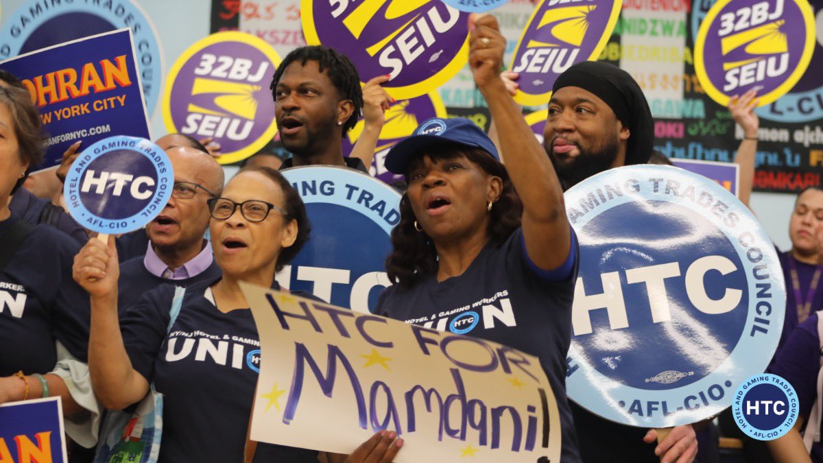 NYHTC's tweet image. This morning, Democratic Candidate for Mayor @ZohranKMamdani joined HTC members, @32BJSEIU and @nynurses at HTC headquarters.
“First and foremost Zohran Mamdani has made crystal clear that whenever there is a struggle, whenever there is a dispute between labor and management, he…