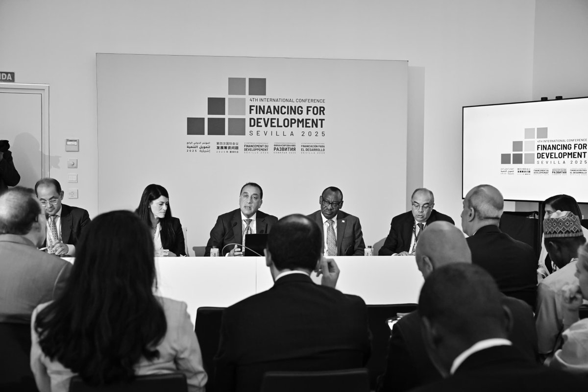 ECA_OFFICIAL's tweet photo. “Debt strategies must go hand-in-hand with social protection. Without political will, even the best plans risk stalling.”
– @ClaverGatete at #FfD4 side event on debt solutions with #EgyptGov, @UNDP, Special Envoy on @UN_SDG financing… https://t.co/AcPmrpAdyL