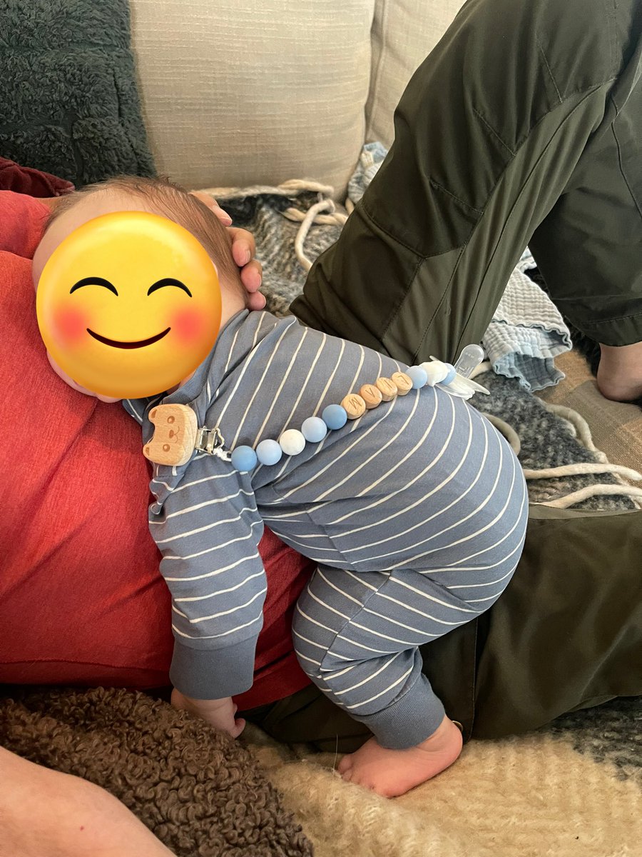 Seems I’ll be streaming a bit more this summer as me &amp; Olof won’t be on parental leave at the same time 😂😅 

Will explain on stream ✨

Streams this week: Saturday &amp; Sunday 13.00 CEST

*maaaybe Friday as well*