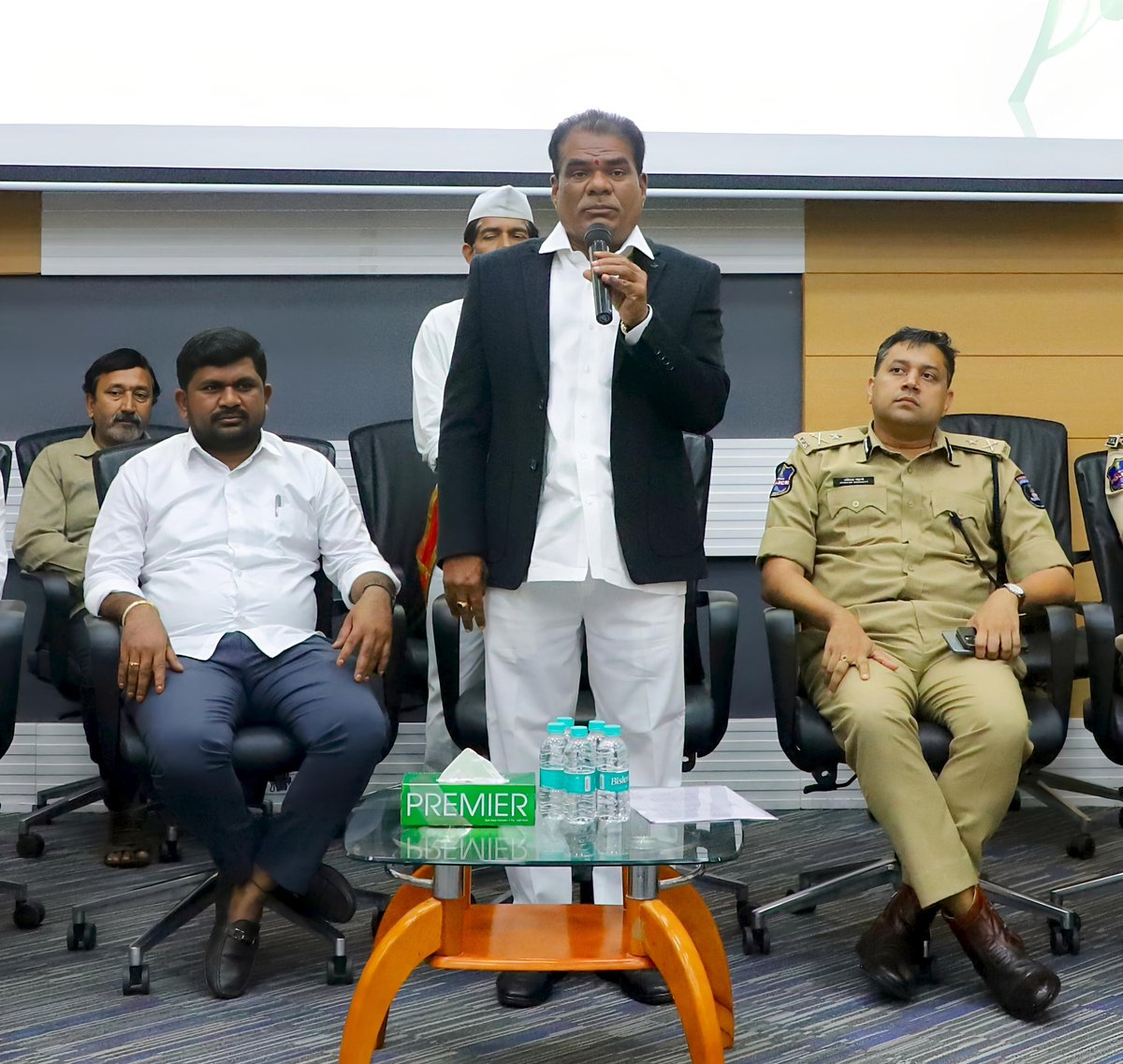 Cyberabad Police (@cyberabadpolice) on Twitter photo The SC & ST Commission, led by Chairman Bakki Venkataiah, partnered with <a href="/cyberabadpolice/">Cyberabad Police</a> to provide 31 2BHK flats to atrocity victims. This first-of-its-kind program empowers families to rebuild their lives with dignity. A true step towards justice! The SC & ST Commission, led by Chairman Bakki Venkataiah, partnered with <a href="/cyberabadpolice/">Cyberabad Police</a> to provide 31 2BHK flats to atrocity victims. This first-of-its-kind program empowers families to rebuild their lives with dignity. A true step towards justice!