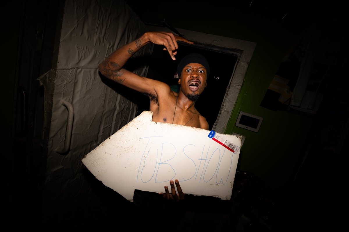 superflygenius's tweet image. LA TUBSHOW🛁