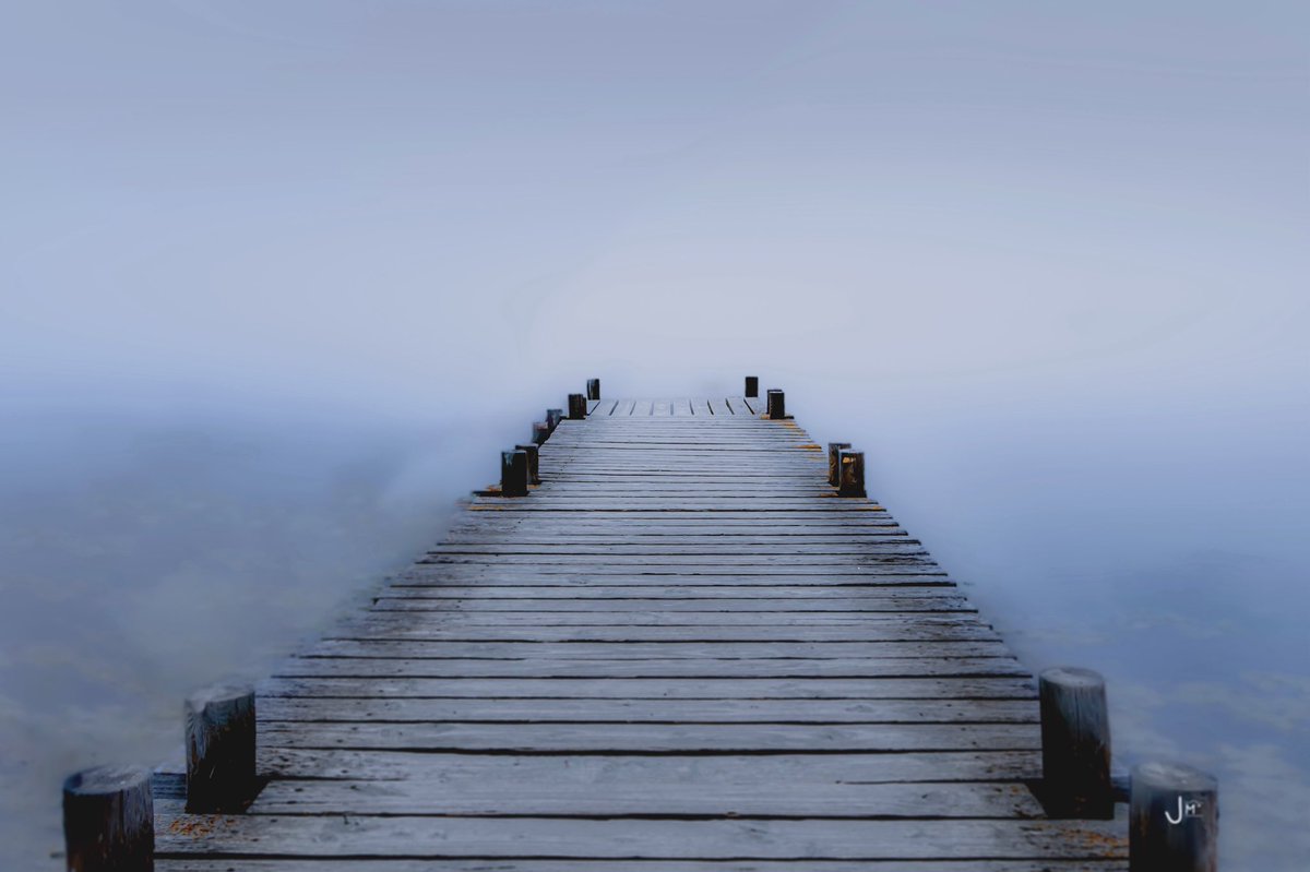 jmg1134's tweet image. OCCITANIE, TERRE DE CONTRASTES 

CHEMINEMENT le long d’un ponton, rendu incertain par la brume matinale 

#occitanie #ponton #cheminement #littoral #balade #fog #brouillard #photo #photooftheday #photography #photographie #photoart #naturephotography