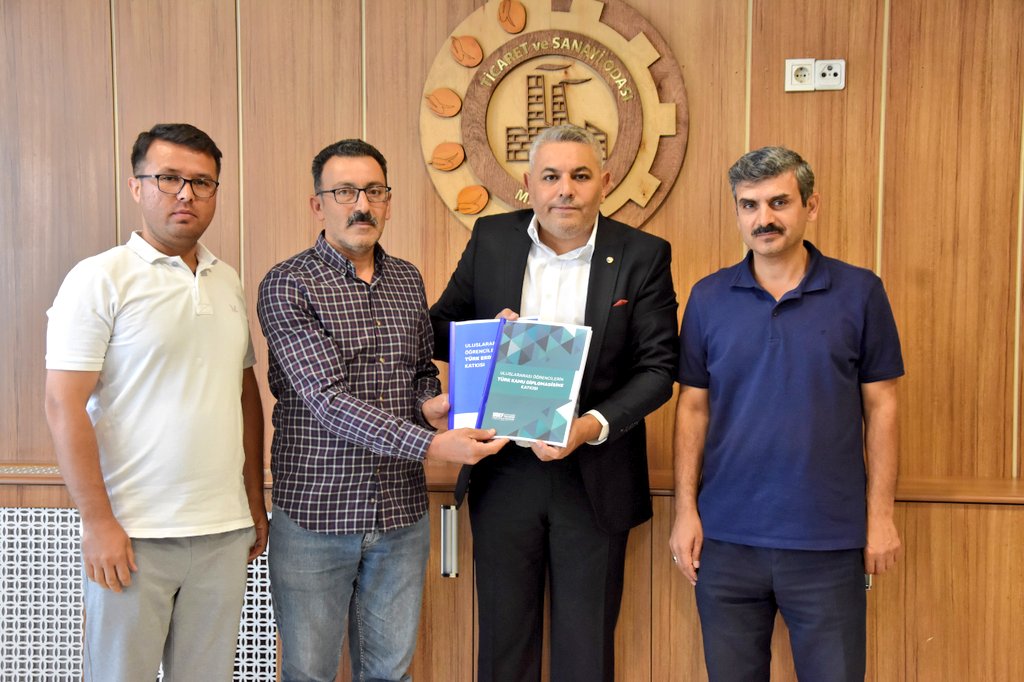 Malatya Uluslararası Öğrenci Derneği (@misauod) on Twitter photo Malatya Ticaret ve Sanayi Odası (TSO) Başkanı Sn. Oğuzhan Ata Sadıkoğlu'nu ziyaret ederek UDEF raporlarımızı takdim ettik. Güzel misafirperverlikleri ve hoş sohbetlerinden dolayı Sn. Başkan Sadıkoğlu'na çok teşekkür ederiz.
<a href="/amuhammedislam/">Abdullah Muhammed İslam</a>
<a href="/HaciTrkan/">Haci Türkan 🇹🇷 🇵🇸</a>
<a href="/udeforgtr/">UDEF</a> Malatya Ticaret ve Sanayi Odası (TSO) Başkanı Sn. Oğuzhan Ata Sadıkoğlu'nu ziyaret ederek UDEF raporlarımızı takdim ettik. Güzel misafirperverlikleri ve hoş sohbetlerinden dolayı Sn. Başkan Sadıkoğlu'na çok teşekkür ederiz.
<a href="/amuhammedislam/">Abdullah Muhammed İslam</a>
<a href="/HaciTrkan/">Haci Türkan 🇹🇷 🇵🇸</a>
<a href="/udeforgtr/">UDEF</a>