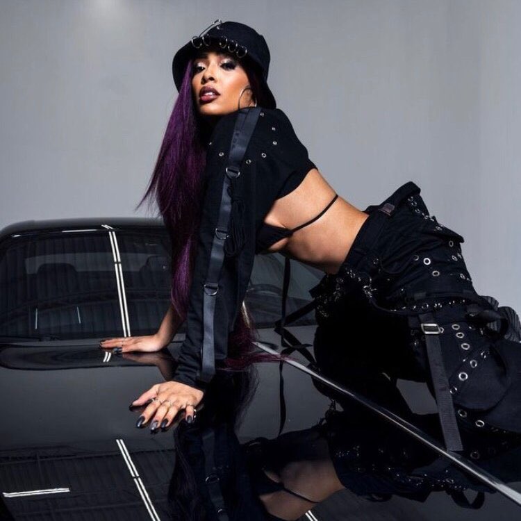 𝐚𝐳𝐞𝐞𝐳𝐚 ☥ tweet media