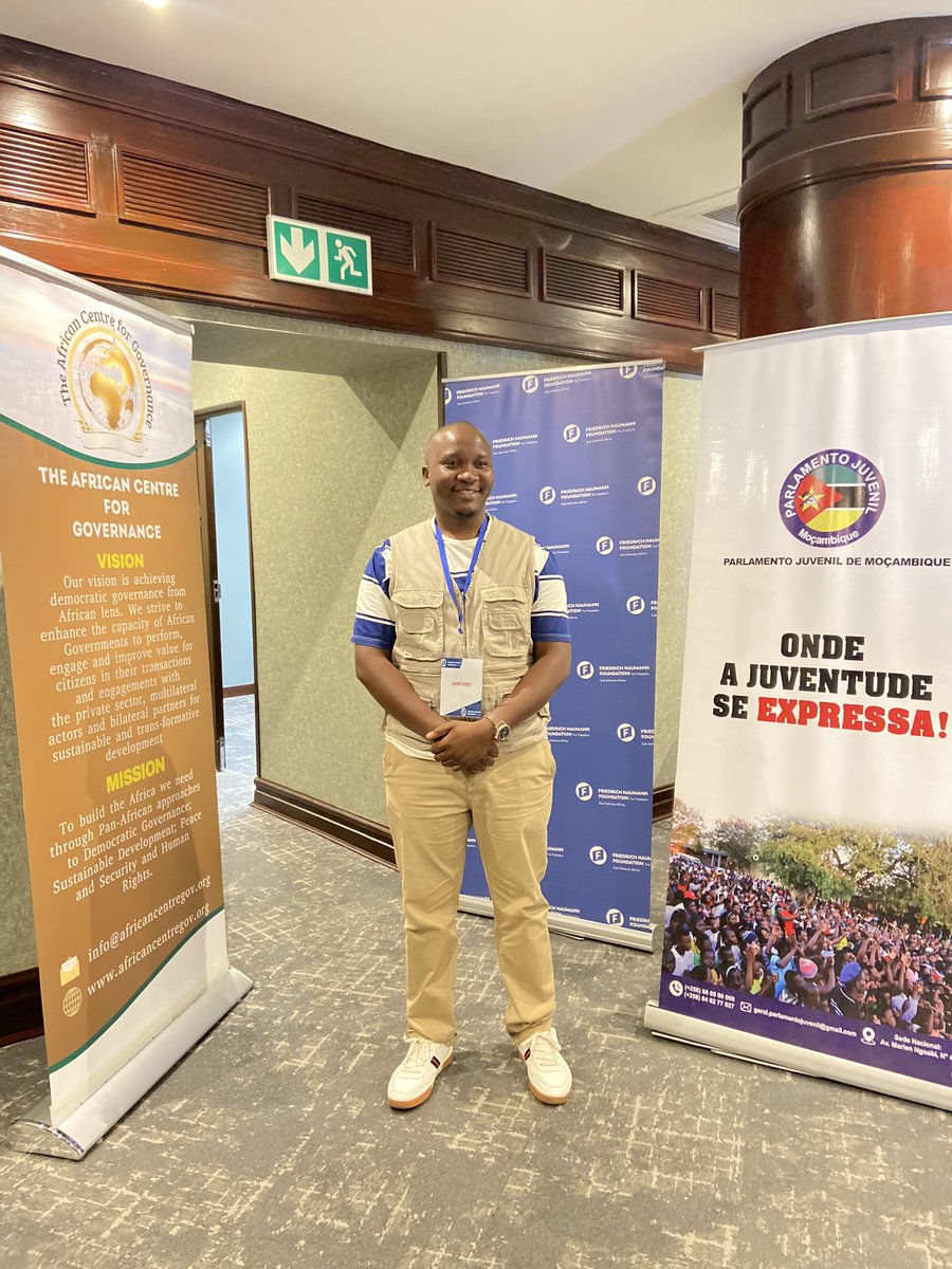 DavidFardoo's tweet photo. Youth dialogue on Postelectoral violence, Human rights and Democracy organized by @Friedrich Naumann Foundation in collaboration with the Youth parliament of Mozambique and African center for  governance.

#Youth 
#Democracy
#Humanrights https://t.co/mXCySdKWnF
