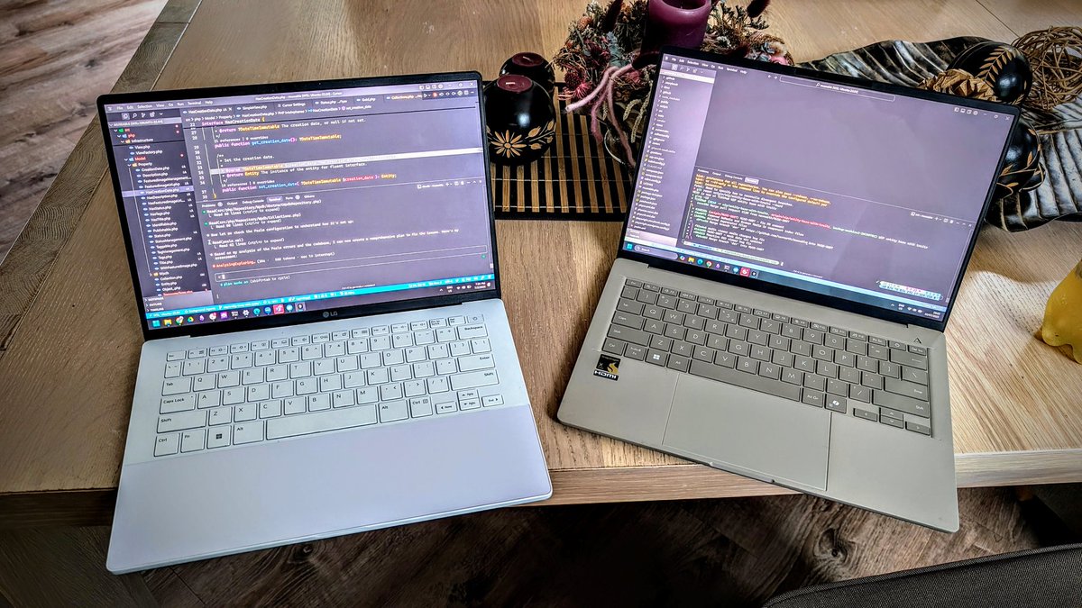 Working with a "multi-monitor setup" when I need to flee my regular office in the summer heat... 🥵😜
