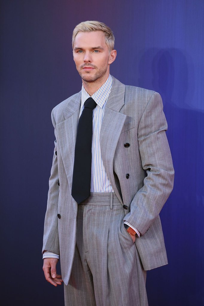 DCU Updates tweet media