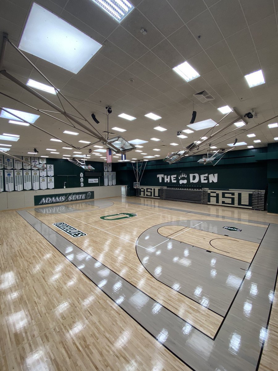 Small College Hoops tweet media