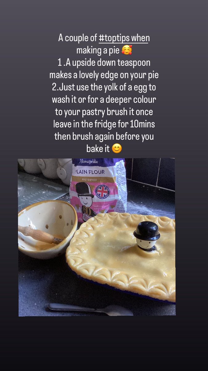 thebakingnanna1's tweet image. Not made one of these for a while so to say I couldn’t wait for teatime 😍and it didn’t disappoint 😋served with @jerseyroyals (drizzled with best butter of course 😍)and garden peas what more could you ask for 😊I have shared a couple of #toptips too❤️
