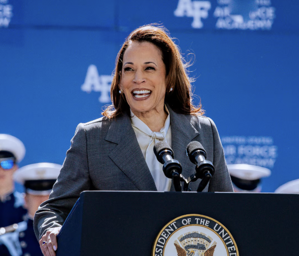 Who else agrees Kamala Harris would've absolutely without a doubt been a better president #VoteHellNo