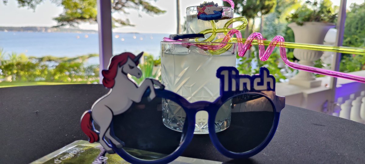 Fidesiumapp's tweet photo. Kicking it with @1inch at Cannes @EthCC https://t.co/XeIqGgaMBp