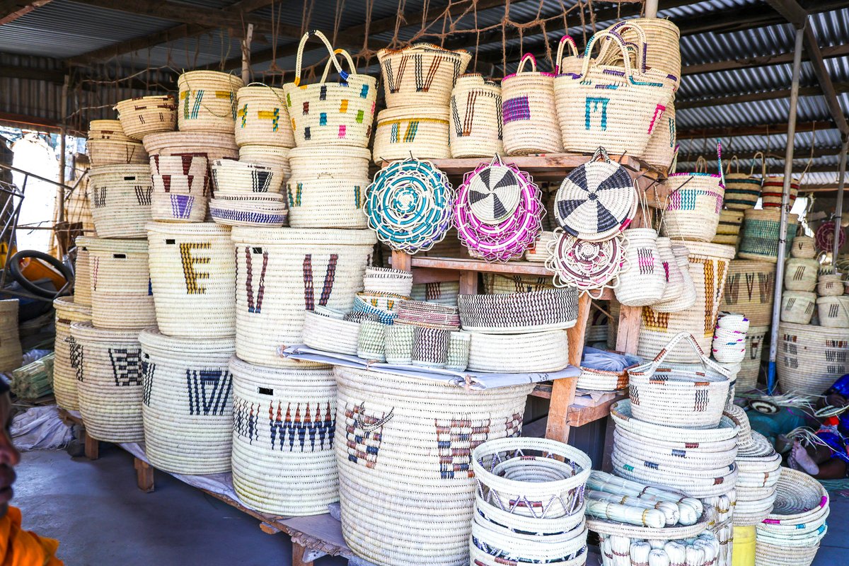 WorldVisionKE's tweet image. In Lodwar, Turkana County, resilient women & men are turning natural resources into sustainable livelihoods.
For Ruth Achariat, beadwork became a lifeline after losing her husband in 2013, helping her raise & educate her children.
Thanks to the #IMARA programme implemented by…