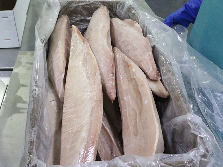 A quarter more frozen raw tuna loins for steaks were imported into the EU in 2025 Q1. Foreign sellers and EU member states sold more. For years, an annoyance to many EU boat owners, as it dwarfs their whole round yellowfin...zurl.co/TKM4y #frozentuna #Ecuador #EU