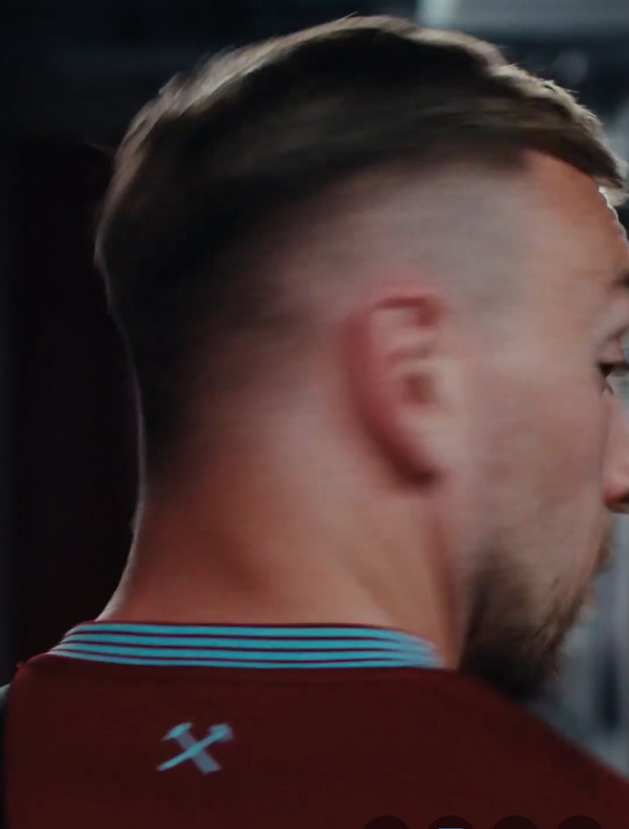 ChrisYoungWHU's tweet image. Collar looking very nice tbf 🤞🏼⚒️