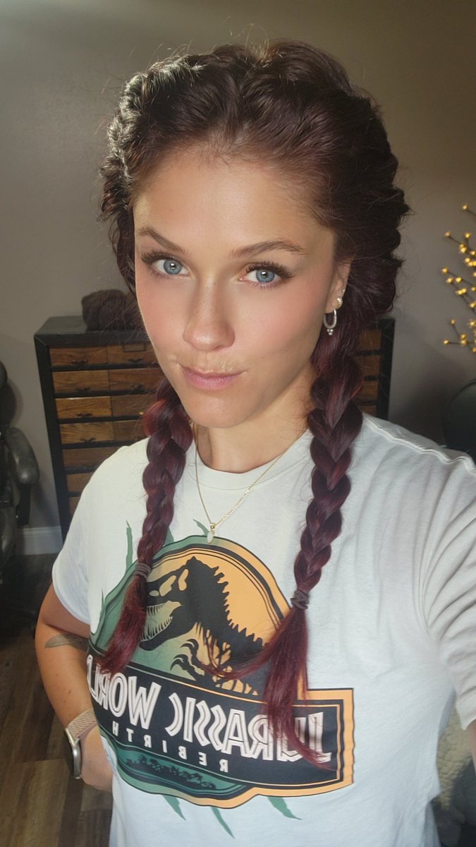 Another Day Another Dinosaur!
twitch.tv/skydaddi