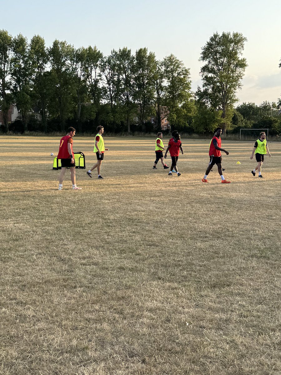 AFC Kempston Town Hammers (@kempstontownfc) on Twitter photo โ๏ธ | Great Crack Yesterday!
Hot one but canโt fault 30+ lads turn up for training!
Good session & smiles all round! ๐ช๐ผ
We resume tomorrow so come get involved to enjoy your football with a solid bunch of lads! ๐๐ผ
๐ต๐๐ ๐ด๐๐๐๐๐๐๐๐๐ | ๐ต๐๐ ๐ฑ๐๐๐๐๐๐!
โ๏ธ โ๏ธ | Great Crack Yesterday!
Hot one but canโt fault 30+ lads turn up for training!
Good session & smiles all round! ๐ช๐ผ
We resume tomorrow so come get involved to enjoy your football with a solid bunch of lads! ๐๐ผ
๐ต๐๐ ๐ด๐๐๐๐๐๐๐๐๐ | ๐ต๐๐ ๐ฑ๐๐๐๐๐๐!
โ๏ธ