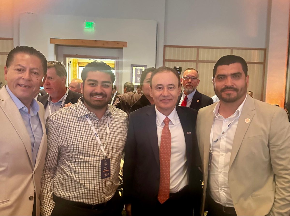 SanLuisAZGov's tweet photo. San Luis leaders joined #AMC2025 to boost binational ties, highlight POE upgrades & push for regional progress! 🇺🇸🤝🇲🇽 #SanLuisAZ #BorderStrong https://t.co/w2bvBz4O3h