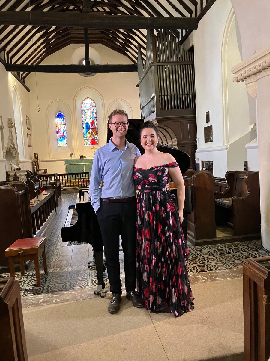 singer_pearson's tweet image. It was an absolute privilege to perform an entirely new recital with the incredible @ArchieBonham today for the lovely Nancy Cooley at Lewes Festival of Song on the weekend. We were so delighted to have the wonderful Dame Felicity Lott and Louise Winter in the audience! 🌸🐞
