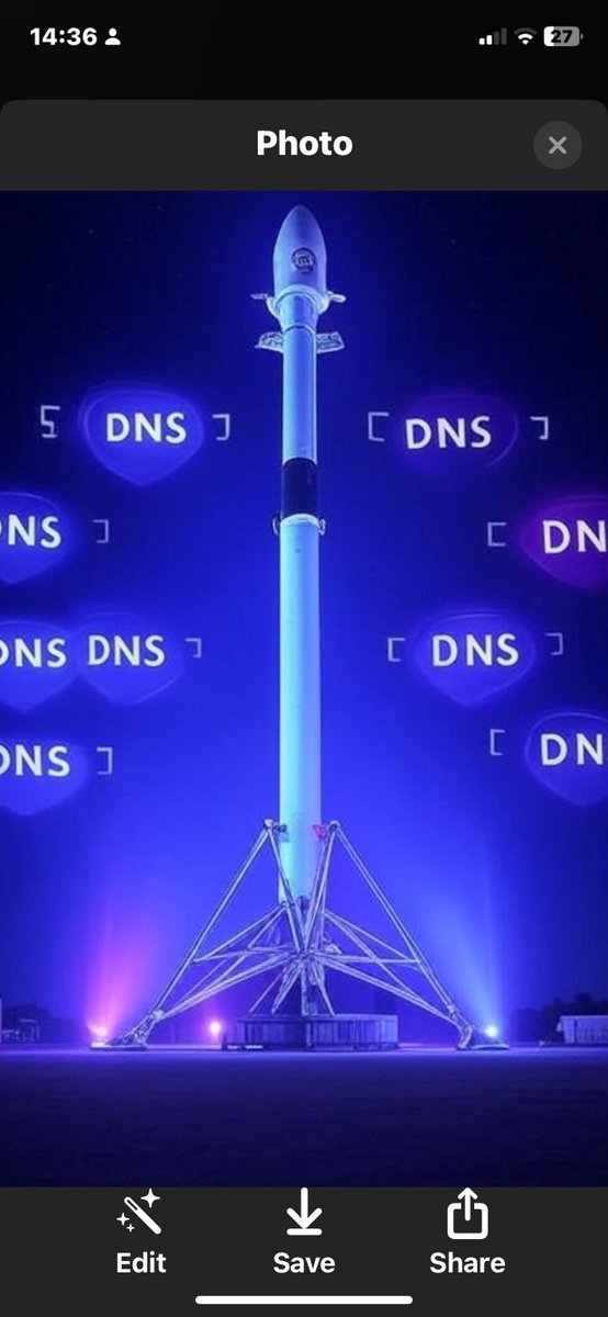 WorldFrameRelay's tweet photo. @elonmusk Should Solar/Wind power Falcon 9’s next launch? Yes or No? Vote below! #WorldconnectioN 💙 https://t.co/pCq3LOlDbT