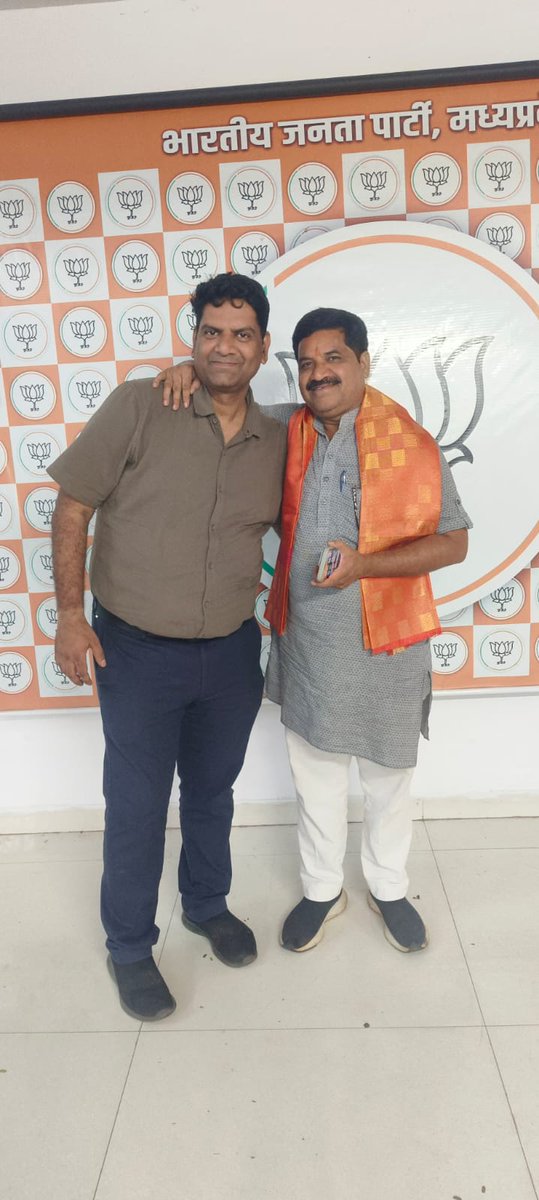 गुन्नौर विधानसभा क्षेत्र से <a href="/BJP4MP/">BJP Madhya Pradesh</a> के‌ लोकप्रिय  विधायक श्री राजेश कुमार वर्मा जी को जन्मदिन की हार्दिक बधाई और शुभकामनाएं।

बाबा महाकाल से प्रार्थना है कि आपको सदैव उत्तम स्वास्थ्य, दीर्घायु और यश प्रदान करें।
