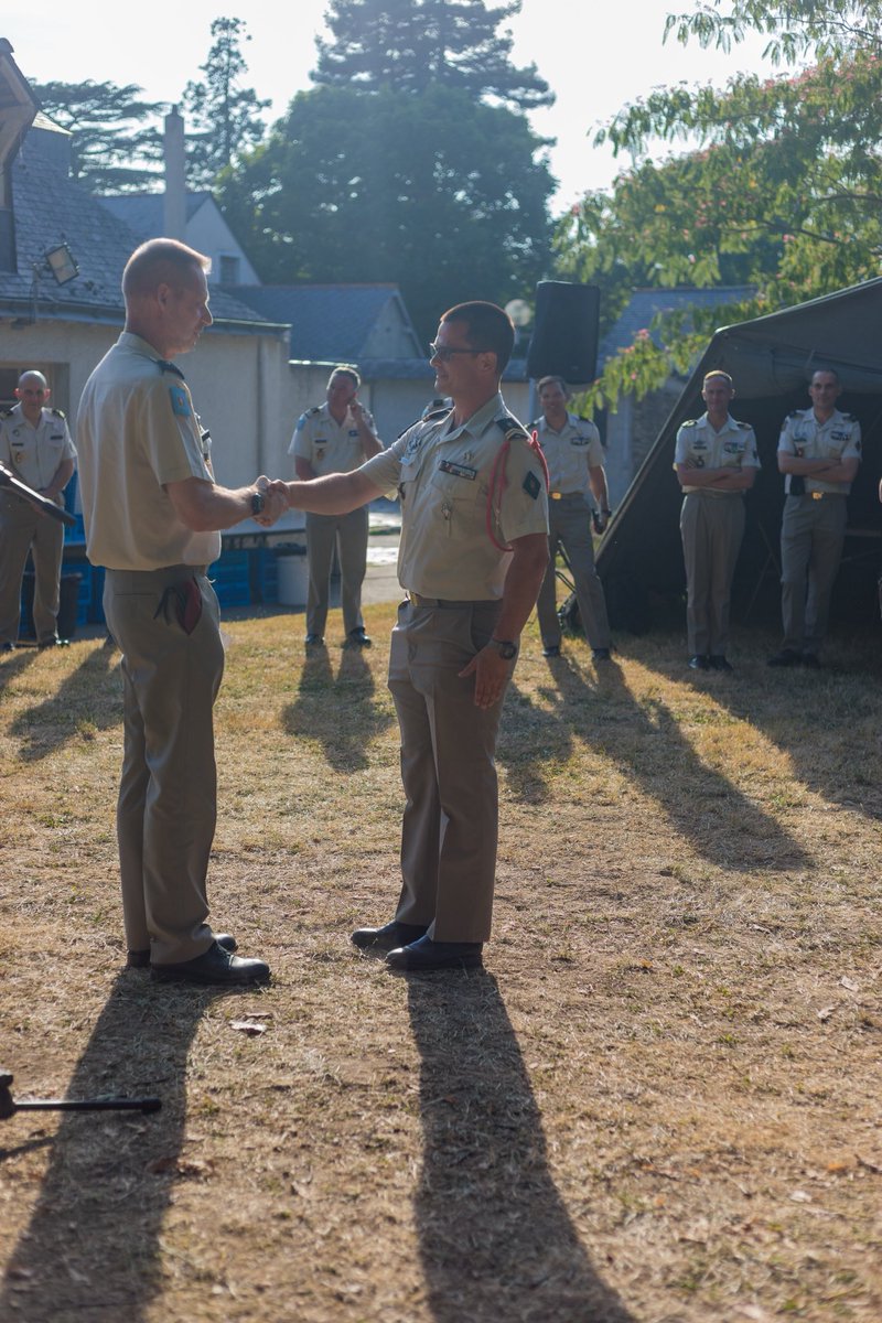 CDC_2eREG's tweet image. Dantzig 2025 à l‘École du Génie

Durant la cérémonie, le sergent Matthew a reçu la Médaille Militaire des mains du chef de corps. 

Lors du challenge innovation, le sergent Jean, arrive 3e avec son projet « 3e œil » : une caméra couplée à l’IA pour détecter les menaces MUNEX 🥉