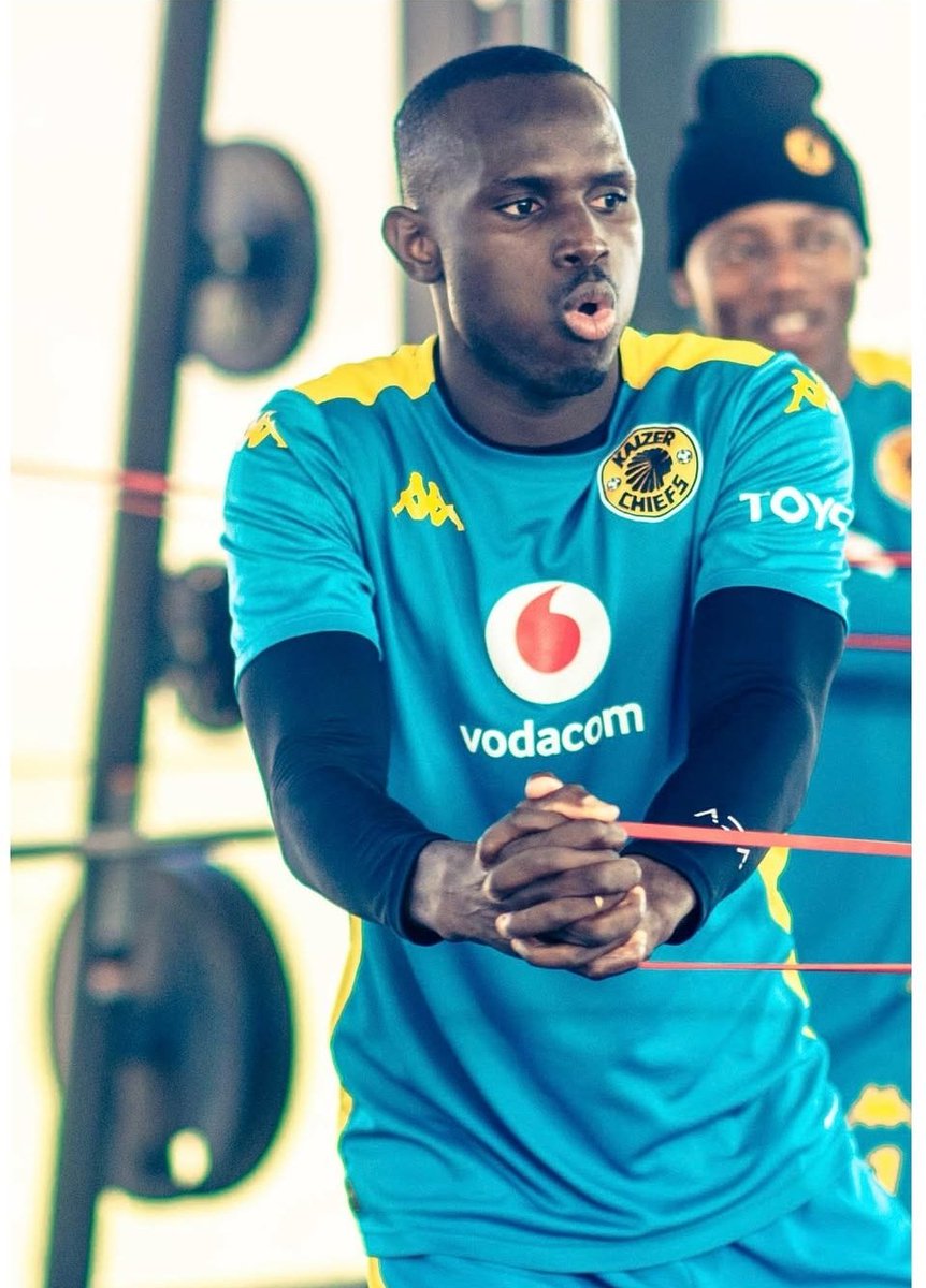 _izodlalaiTv's tweet photo. Osimhen was found shaking!🤌🏾🤌🏾

■ The Hitman!🔥🔥🔥