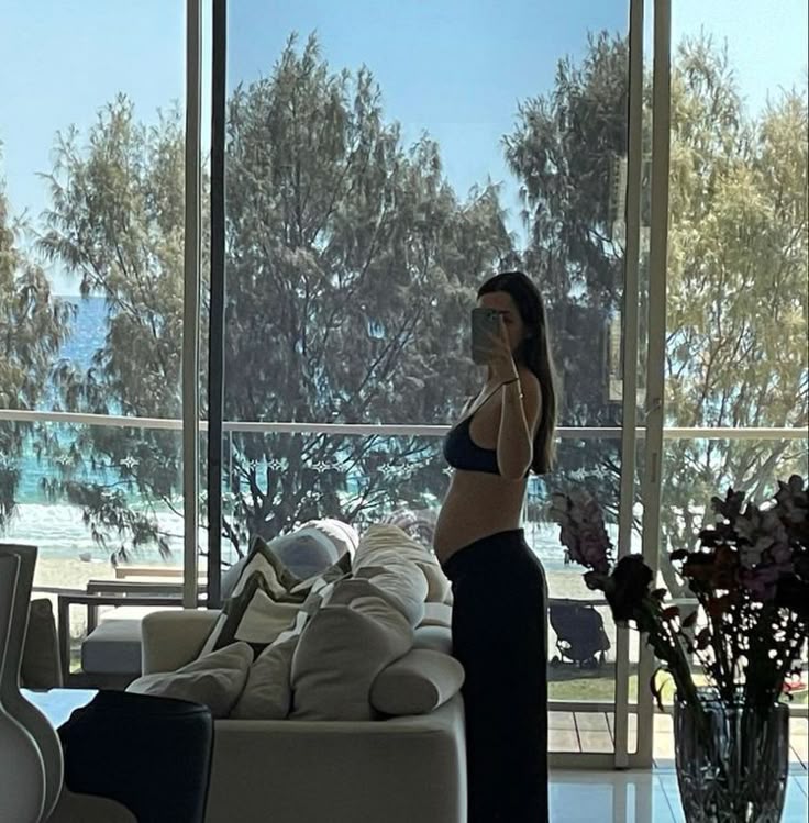 ᅟ𝐒𝐄𝐋𝐄𝐍𝐄 tweet media