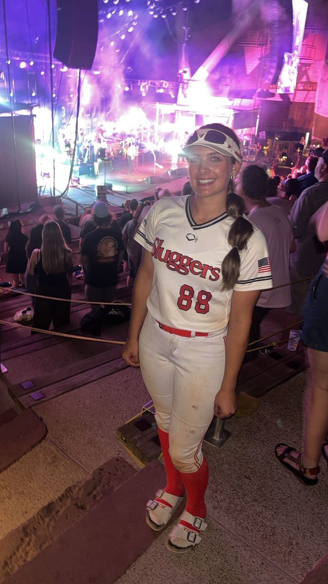 Thanks to my teams big comeback win last night, I was able to go to a Dr Dog concert at Red Rock Amphitheater! <a href="/CoastRecruits/">Coast 2 Coast Recruits</a> <a href="/D1Softball/">D1Softball</a> <a href="/ExtraInningSB/">EXTRA INNING SOFTBALL</a> <a href="/LadySluggersOrg/">Louisville Lady Sluggers</a> <a href="/los_stuff/">Carlos Arias</a> <a href="/sluggersvelotta/">Louisville Lady Sluggers 09 Velotta</a> <a href="/LineDsoftball/">Line Drive Media</a> <a href="/SBRRetweets/">Softball Recruiting Reposts</a>