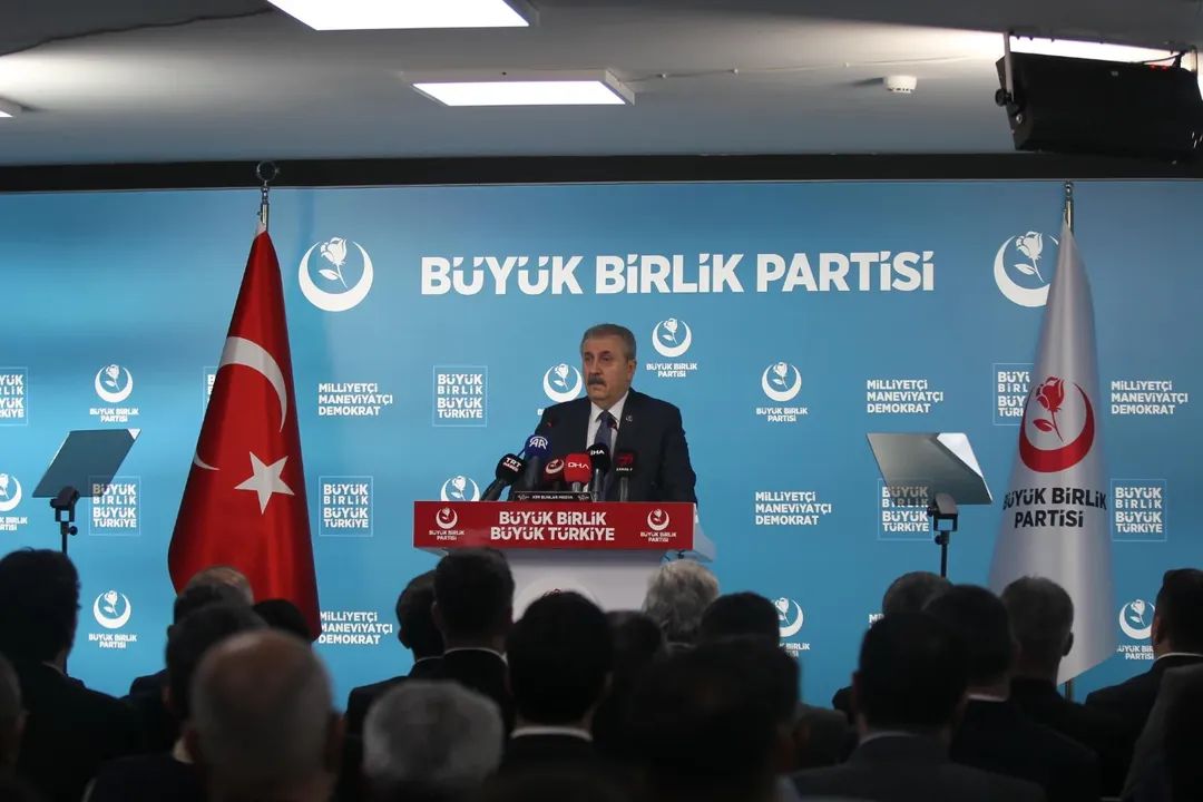 BBP_TOKAT's tweet photo. BBP Tokat İl Bşk Sn. Mustafa Omalar, İl Bşk. Yrd. Sn. Osman Yakar'la birlikte Genel Merkezimizde haftalık basın toplantısına katıldılar. 
Sn. Genel Başkanımız Mustafa DESTİCİ 'yi makamında ziyaret ederek Tokat'a ve gündeme dair konuları istişare yaptılar
#MustafaDestici
#BBPTOKAT https://t.co/jqurFDdq3m