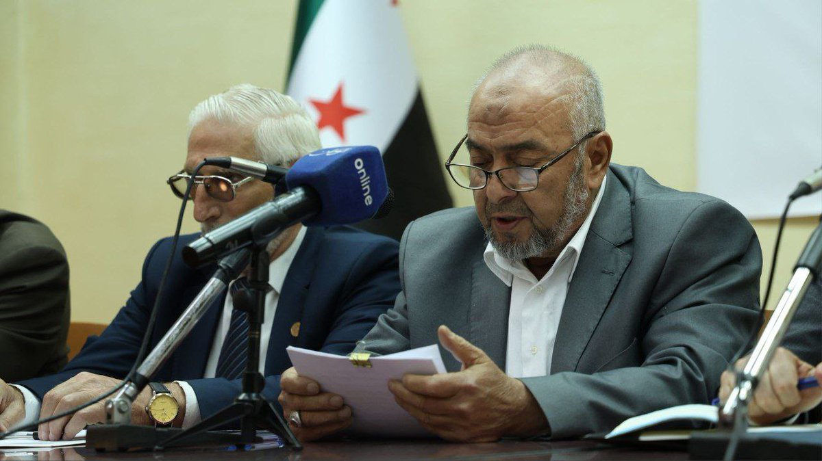 SyrMOfj's tweet image. في خطوة جديدة نحو معالجة آثار النظام البائد وتعزيز العدالة القانونية، أعلنت وزارة العدل عن تشكيل لجنة متخصصة لدراسة قضية العقارات المستأجرة بعقود إيجار خاضعة للتمديد الحكمي، واقتراح حلول تحقق التوازن والإنصاف بين الأطراف المعنية.
وفي هذا السياق، نظّمت اللجنة المكلفة ندوة حوارية…