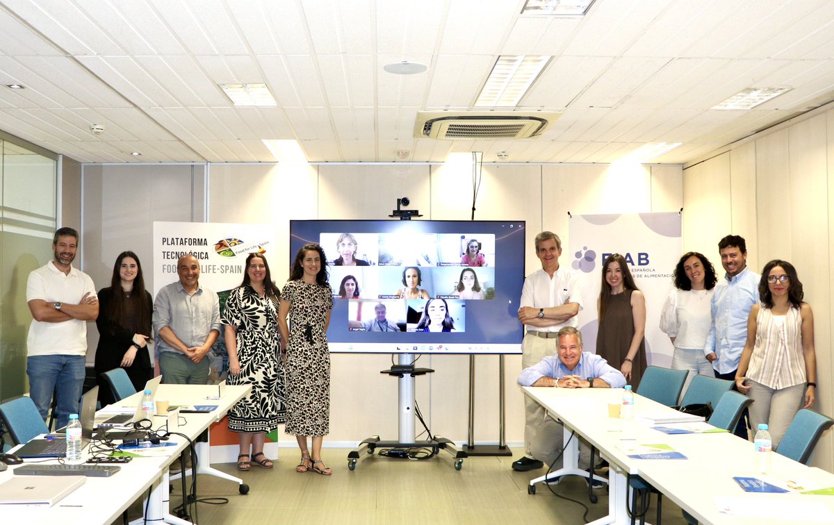 🔚 Y así terminamos una #formación donde investigación e industria salen fortalecidas.

Hemos hablado del estudio de intervención nutricional en la práctica y de su aplicación a proyectos de I+D+i para desarrollar productos más saludables🌱o #alimentosfuncionales, entre otros.