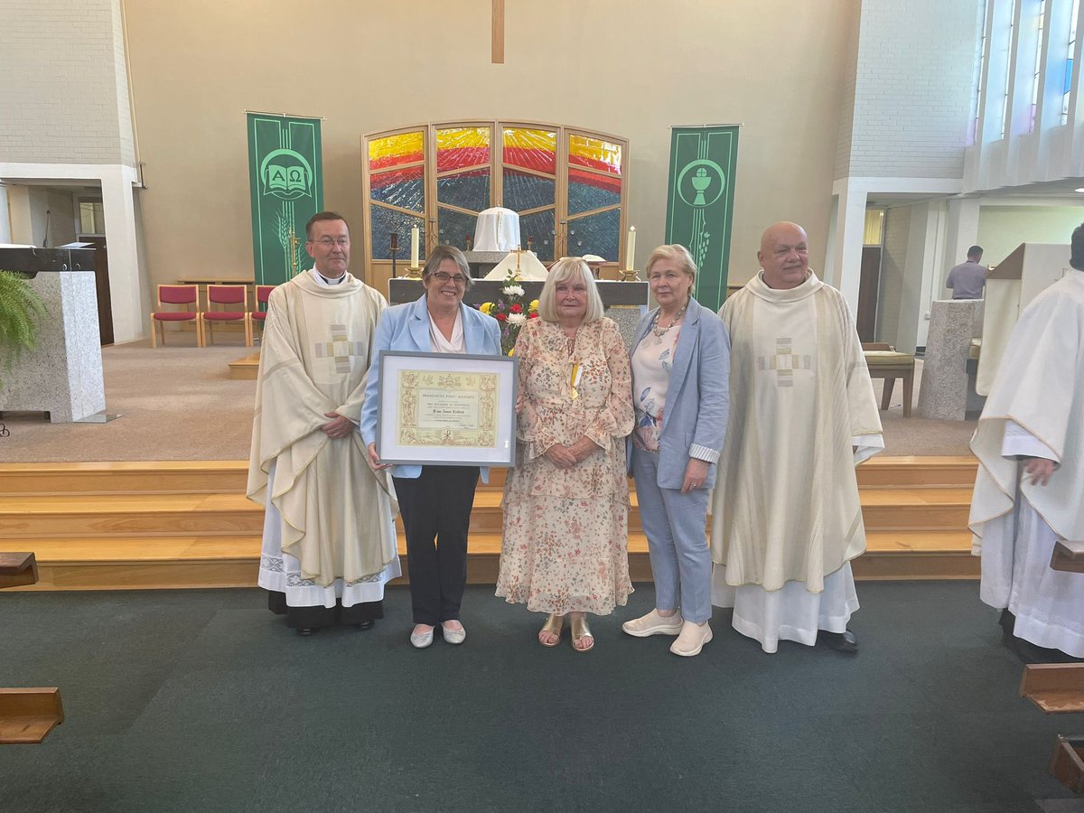Maria McGarry and I were delighted to attend the retirement mass for Anne Radford in Holy Name Church this afternoon. 51 years service to Catholic Schools of the archdiocese. Anne was awarded Pro Ecclesia et Pontifice. Congratulations Anne.