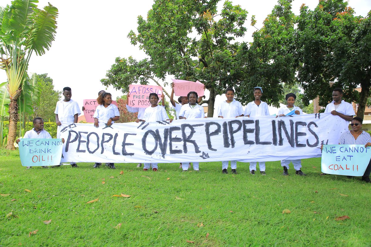 endfossiluganda's tweet image. We don’t need more oil deals. We need a #SustainableFuture.
#Divest from #fossilfuels now!
#ClimateJustice #EndFossilFuels
#RenewableEnergy #JustTransition #AfricaClimateVoices
#Pollution #ActOnClimate #PeopleOverProfit